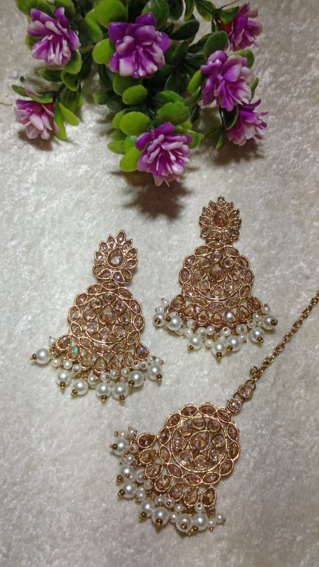 Luxury Mint Stone Earrings with Tikka